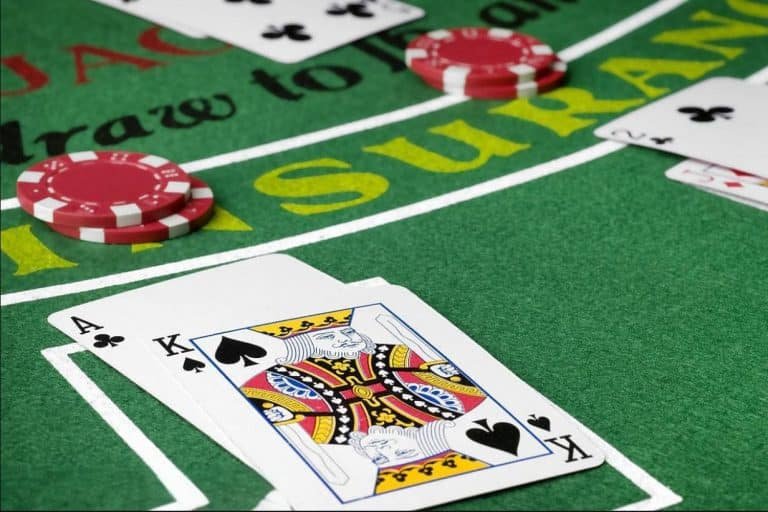 YOM77 Sportsbook Myanmar National League ဘောလုံးပွဲ Live Odds ကြည့်ရှုနေသောမြင်ကွင်း